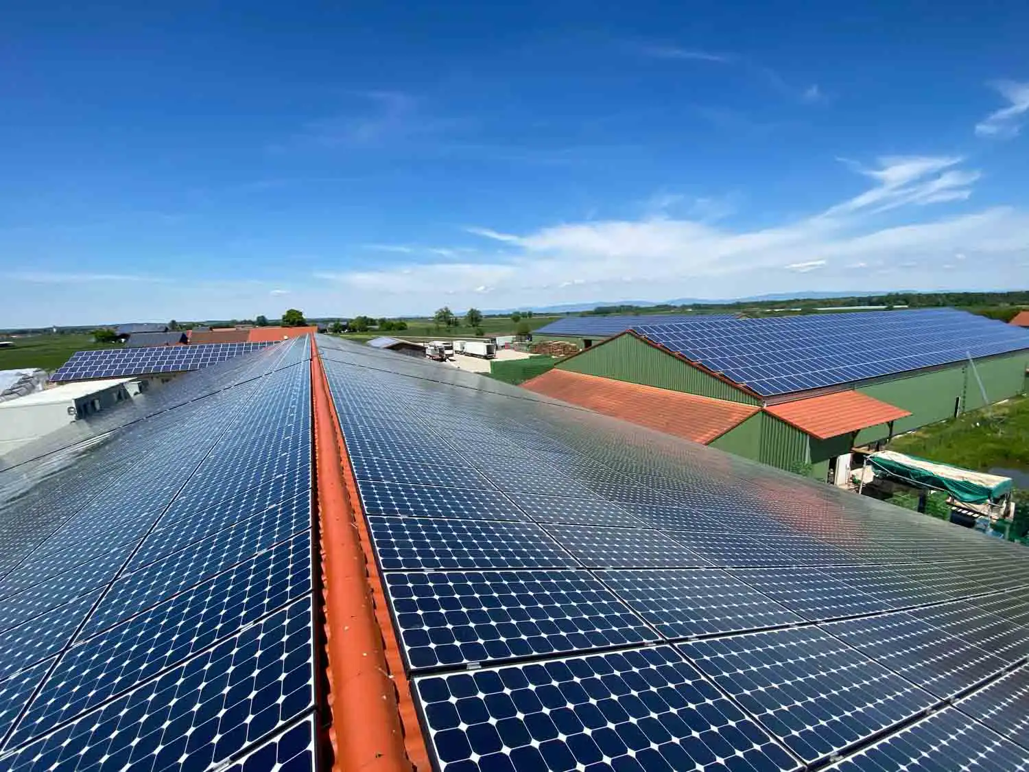 Photovoltaikreinigung in Bayern – Landkreise Landshut, Kelheim, Regensburg und weitere Regionen